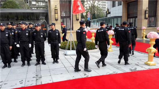 �T���L��